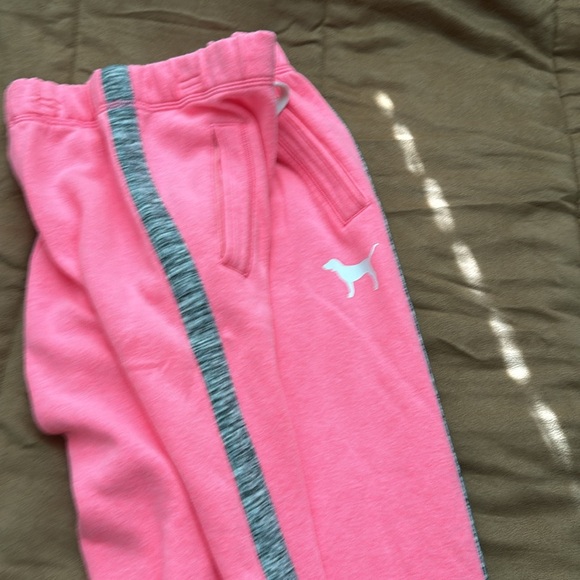 Pink fleece lounge pants - Picture 2 of 3